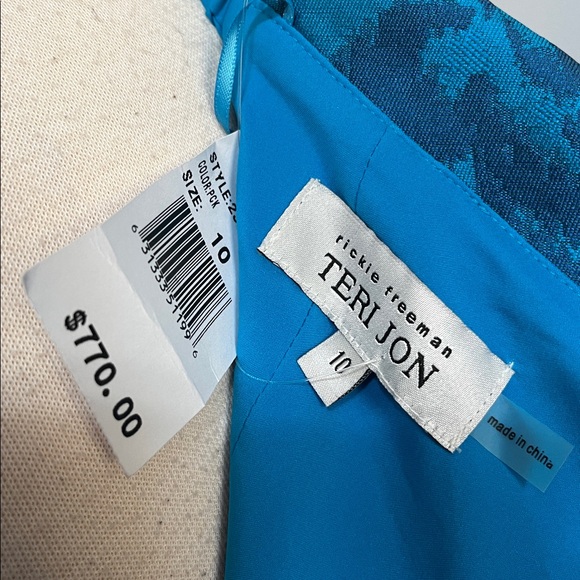 NWT Rickie Freeman for Teri Jon off-the-shoulder jacquard high-low Evening gown - Picture 8 of 16